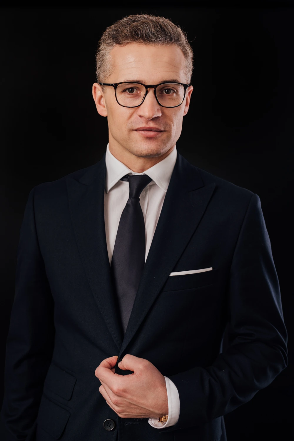 Zdjęcia w kancelarii prawnej – skórzany fotel i mosiężna lampa? Obalamy mity, pokazujemy nowe rozwiązania