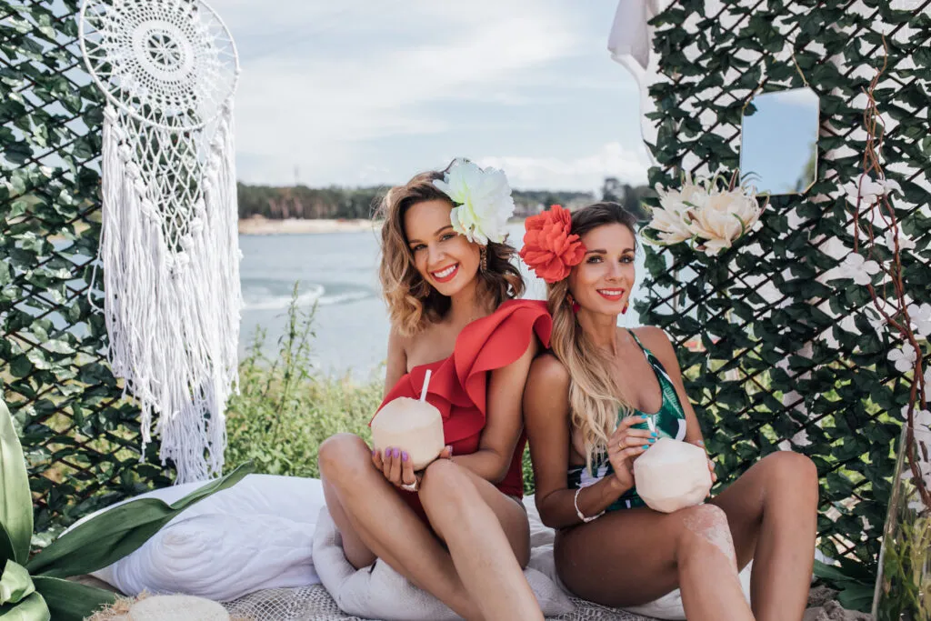 Sesja fotograficzna boho z kwiatami
