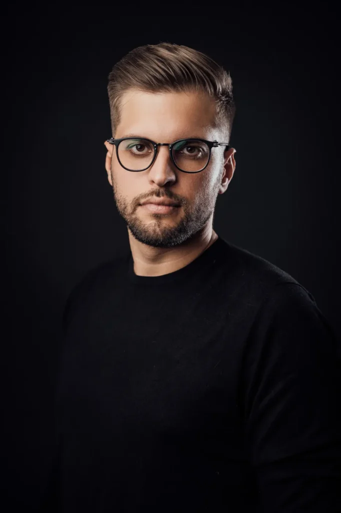 sesja fotograficzna - czarne tło studio