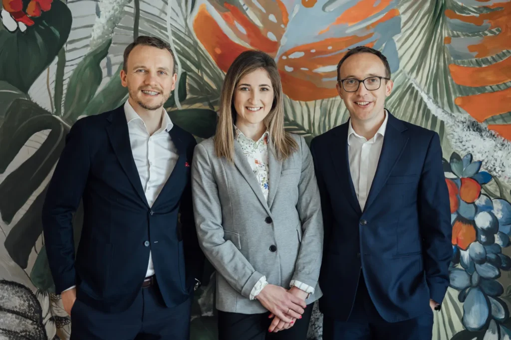 sesja-pracownicy-team-praca-firma-mężczyzna-kobieta